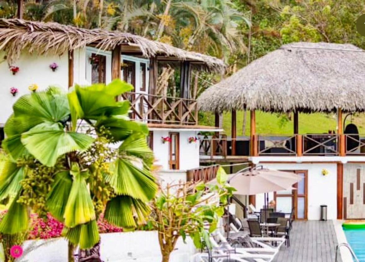 Ranchos De Chalia Panama Hotel Portobelo Exterior photo