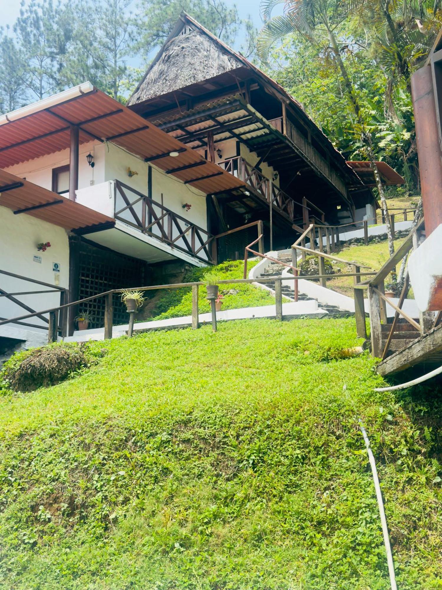 Ranchos De Chalia Panama Hotel Portobelo Exterior photo