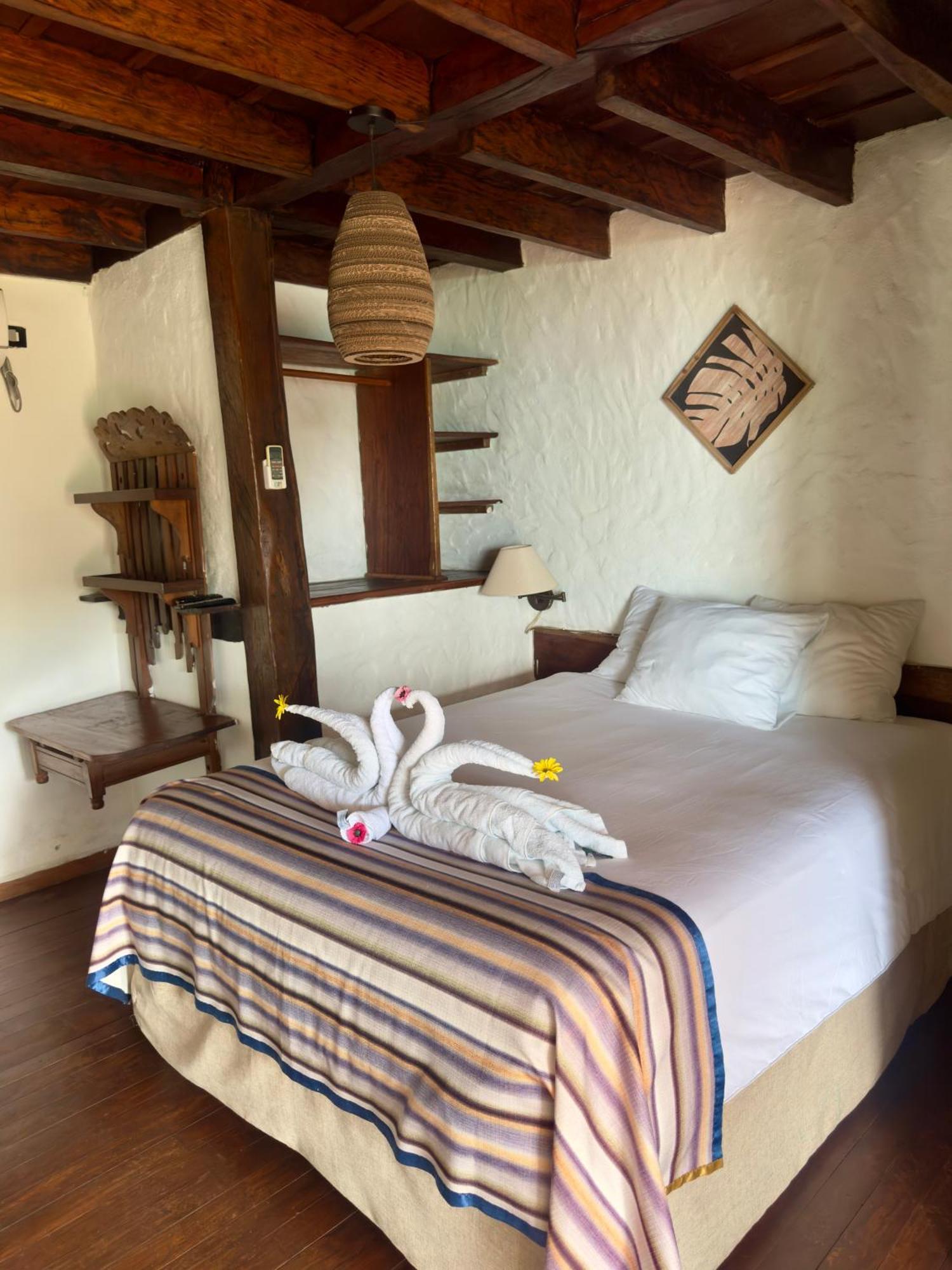 Ranchos De Chalia Panama Hotel Portobelo Exterior photo